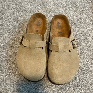 Birkenstock Clog Taupe Suede Is it wide